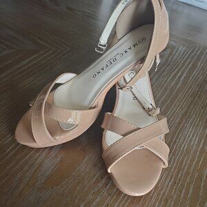 Marc Defang Heels